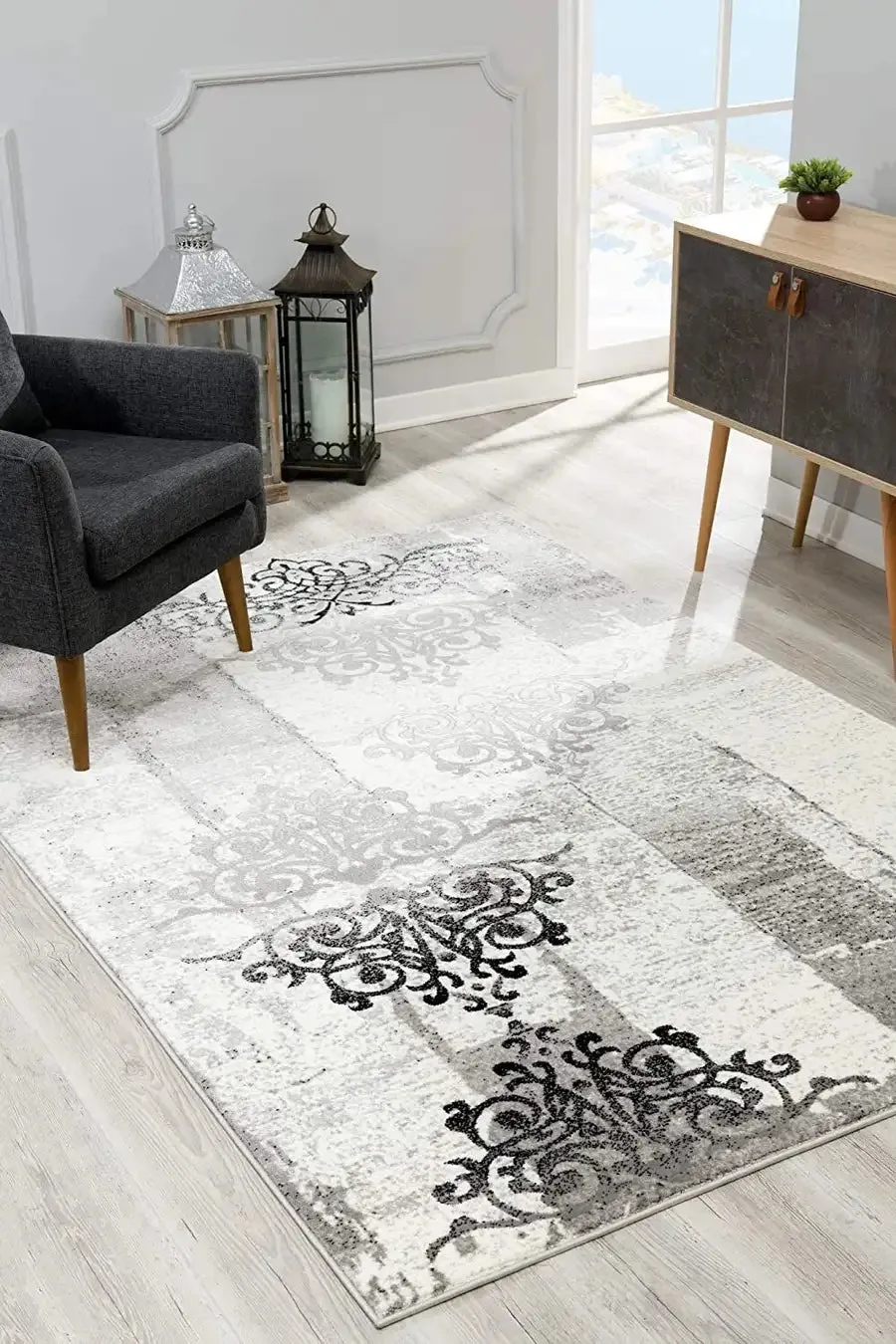 7' X 9' Gray Faded Filigree Pattern Area Rug