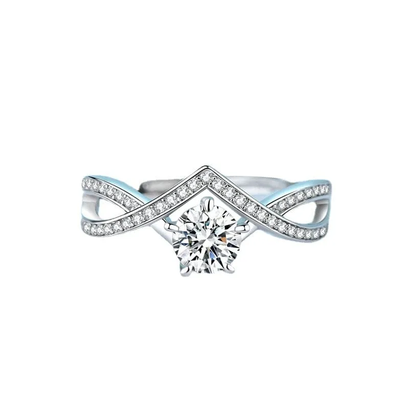 Elegant Crown Shaped Moissanite Diamond Ring