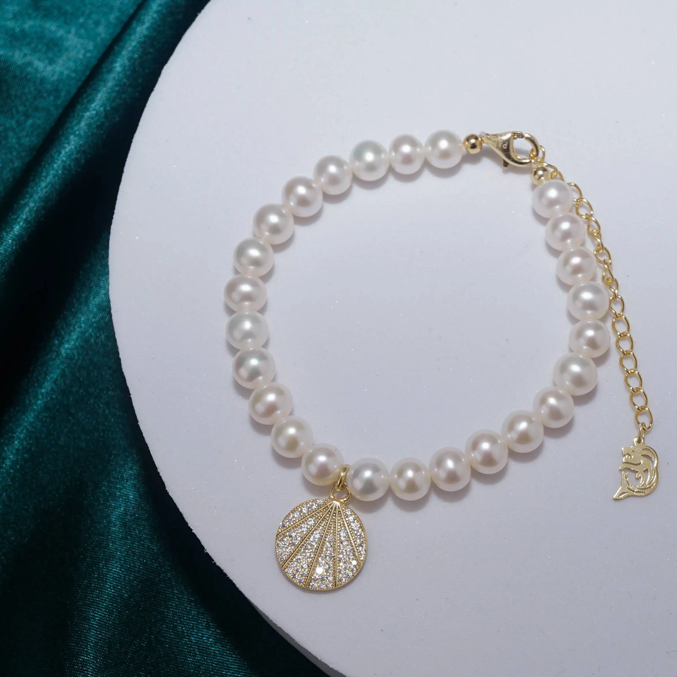 Elegant Freshwater Pearl Bracelet WB00044