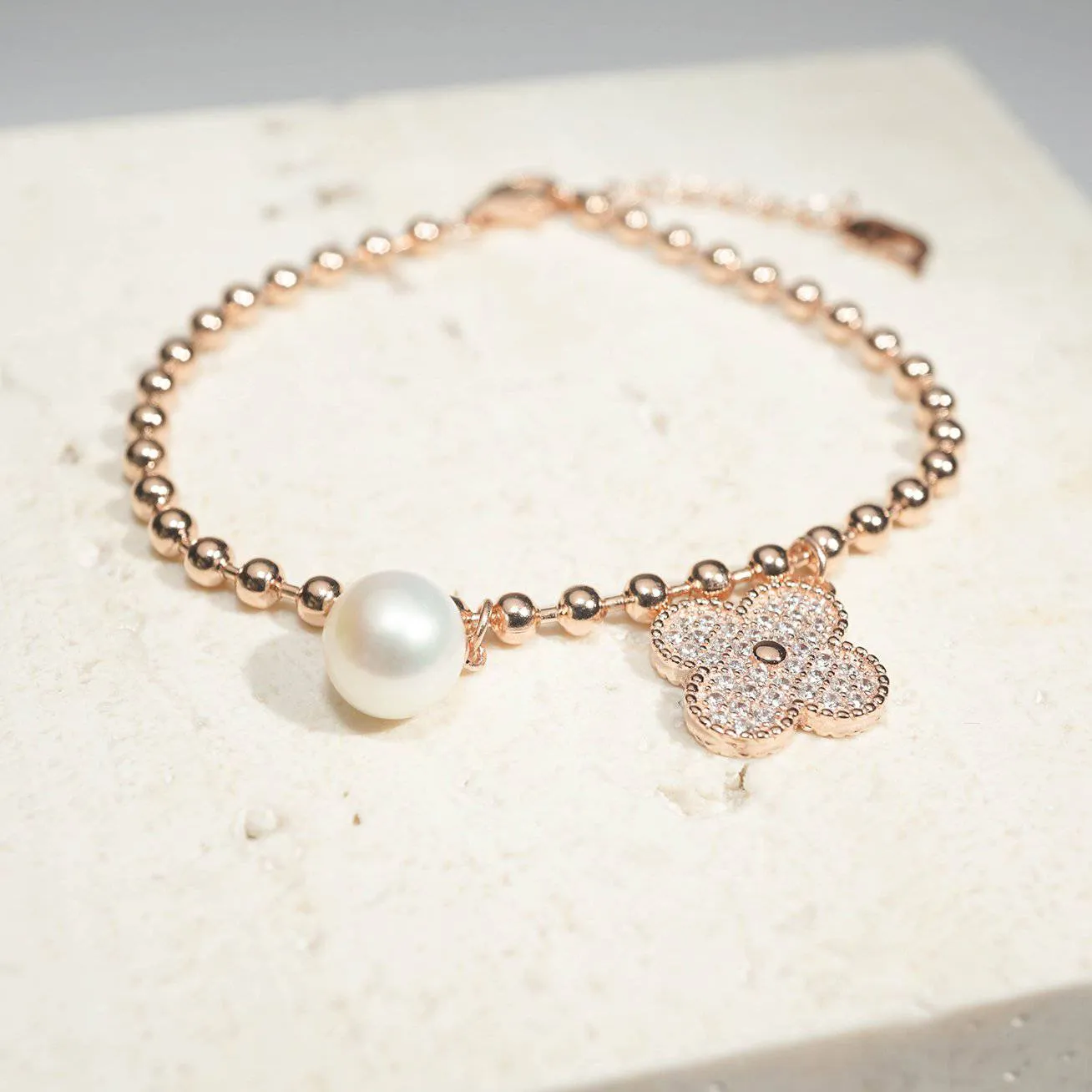 Elegant Freshwater Pearl Bracelet WB00070