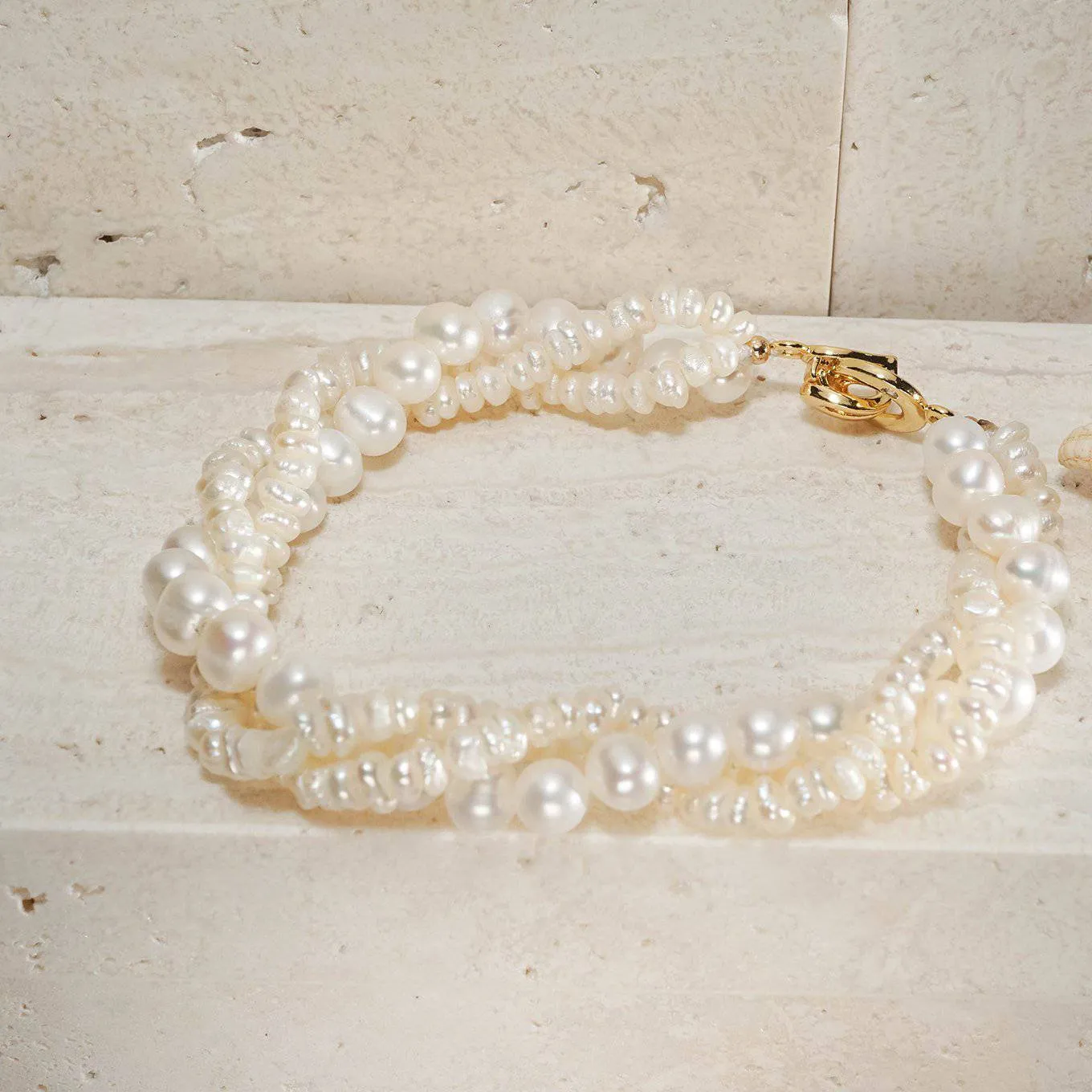 Elegant Freshwater Pearl Bracelet WB00079