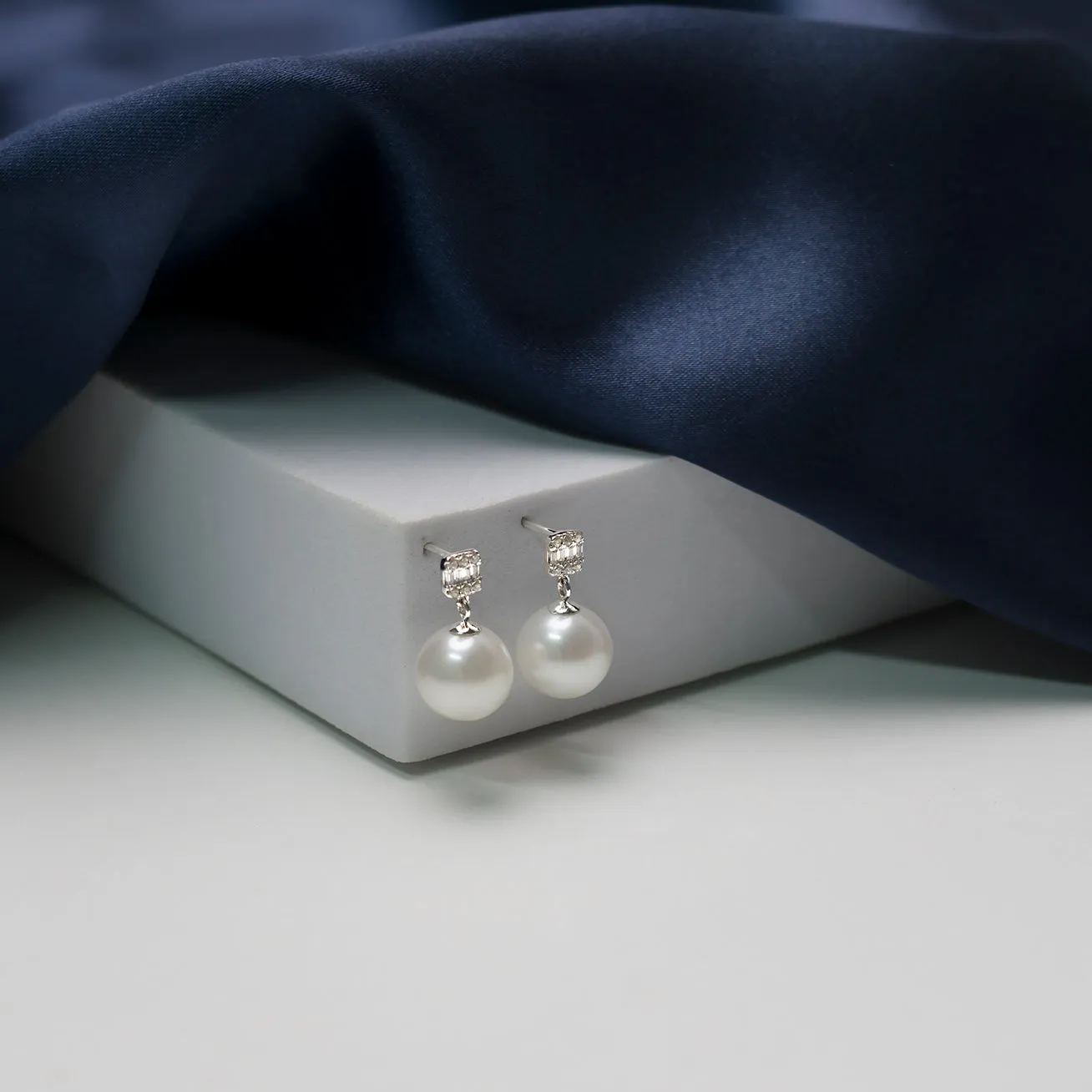 Elegant Freshwater Pearl Earrings WE00066