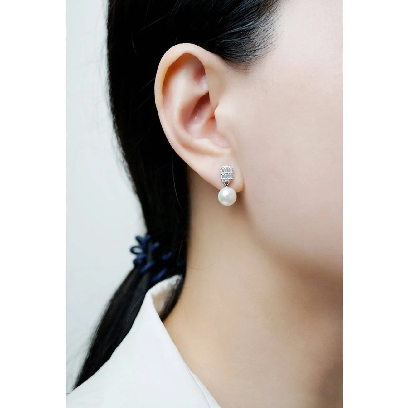 Elegant Freshwater Pearl Earrings WE00066