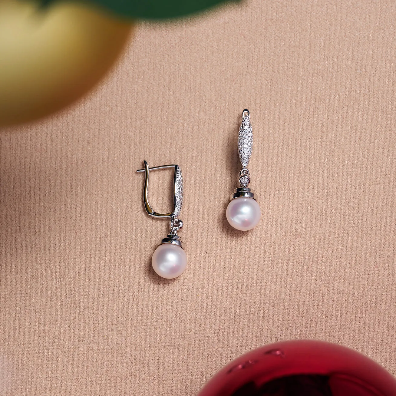 Elegant Freshwater Pearl Earrings WE00209