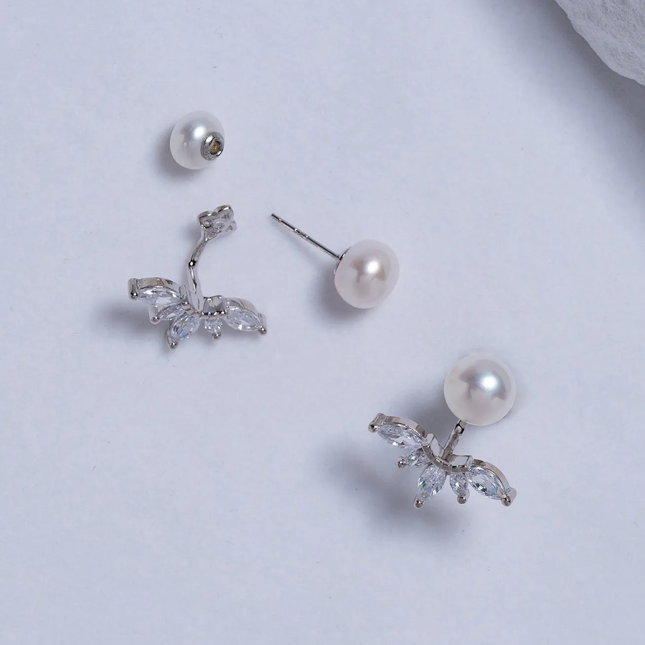 Elegant Freshwater Pearl Earrings WE00250