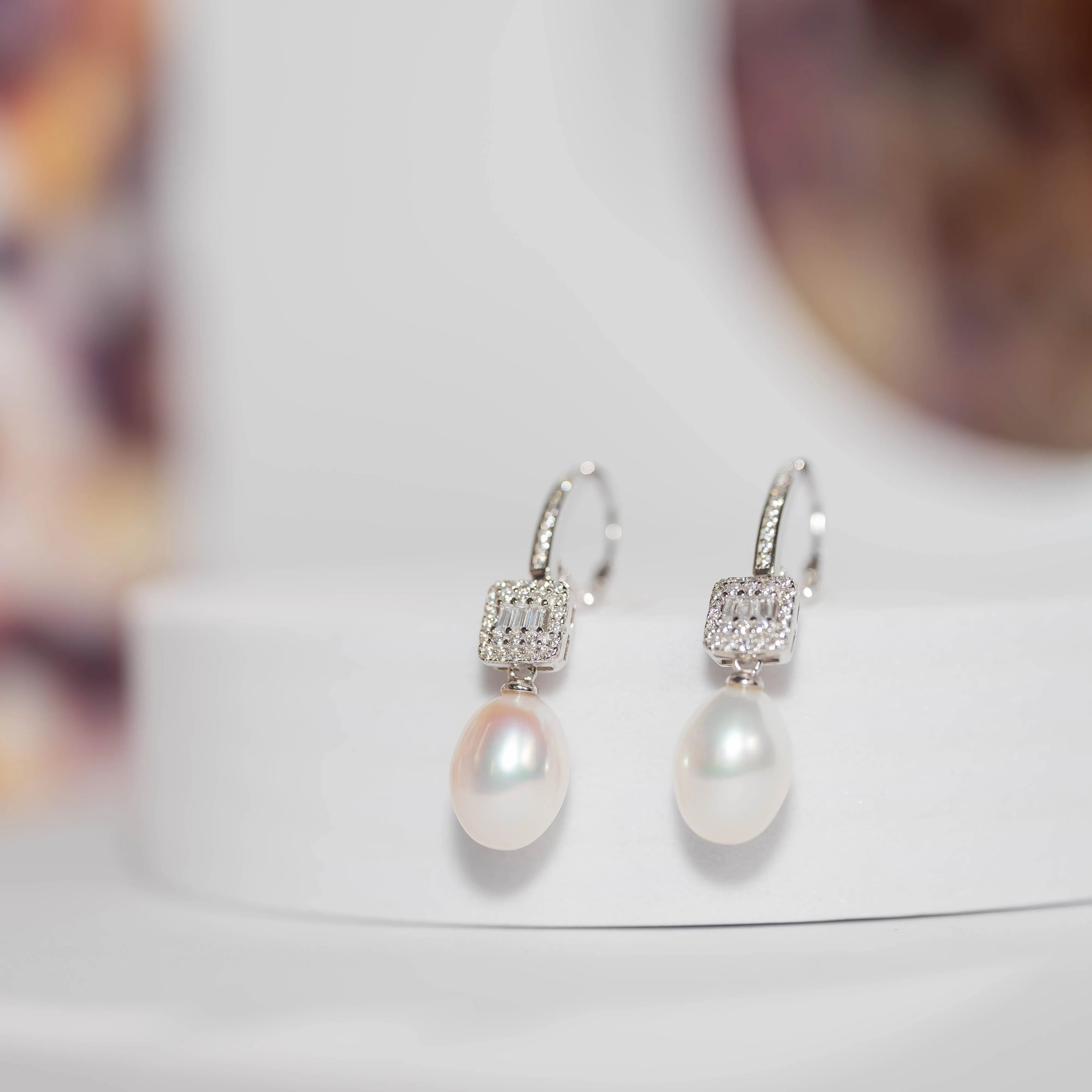 Elegant Freshwater Pearl Earrings WE00266