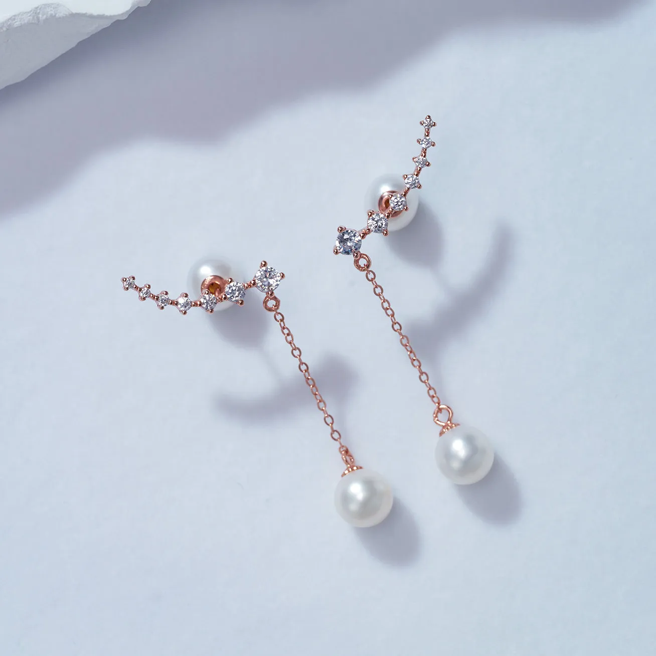 Elegant Freshwater Pearl Earrings WE00444