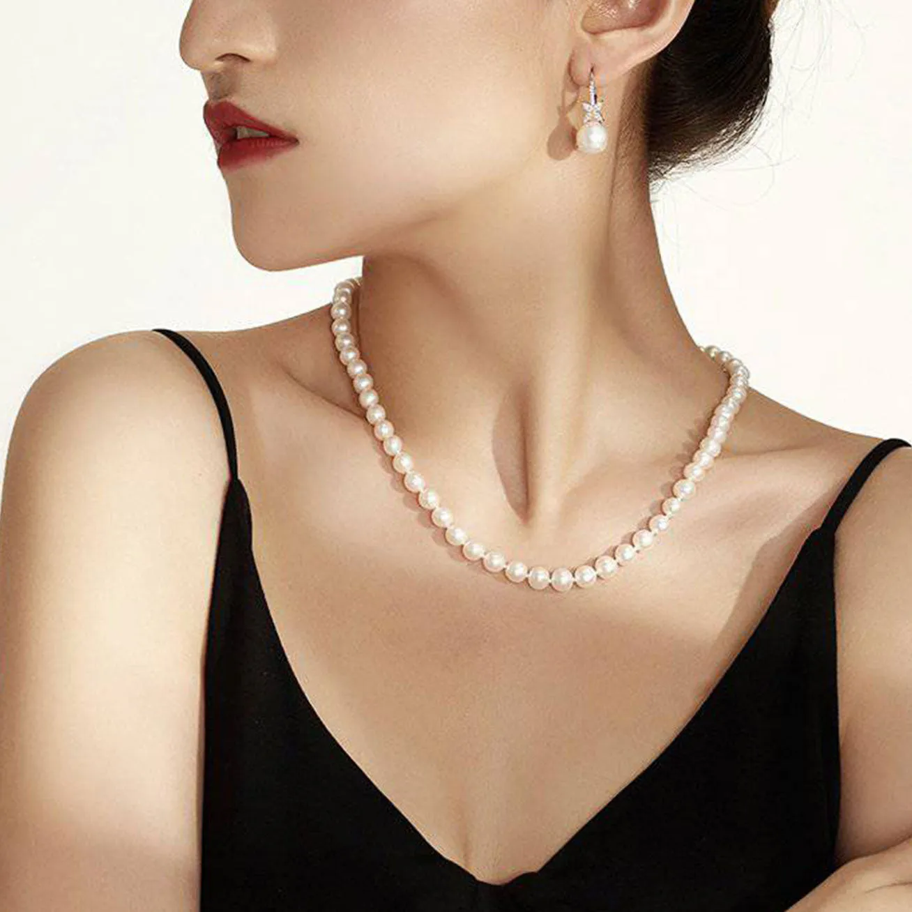 Elegant Freshwater Pearl Necklace WN00222