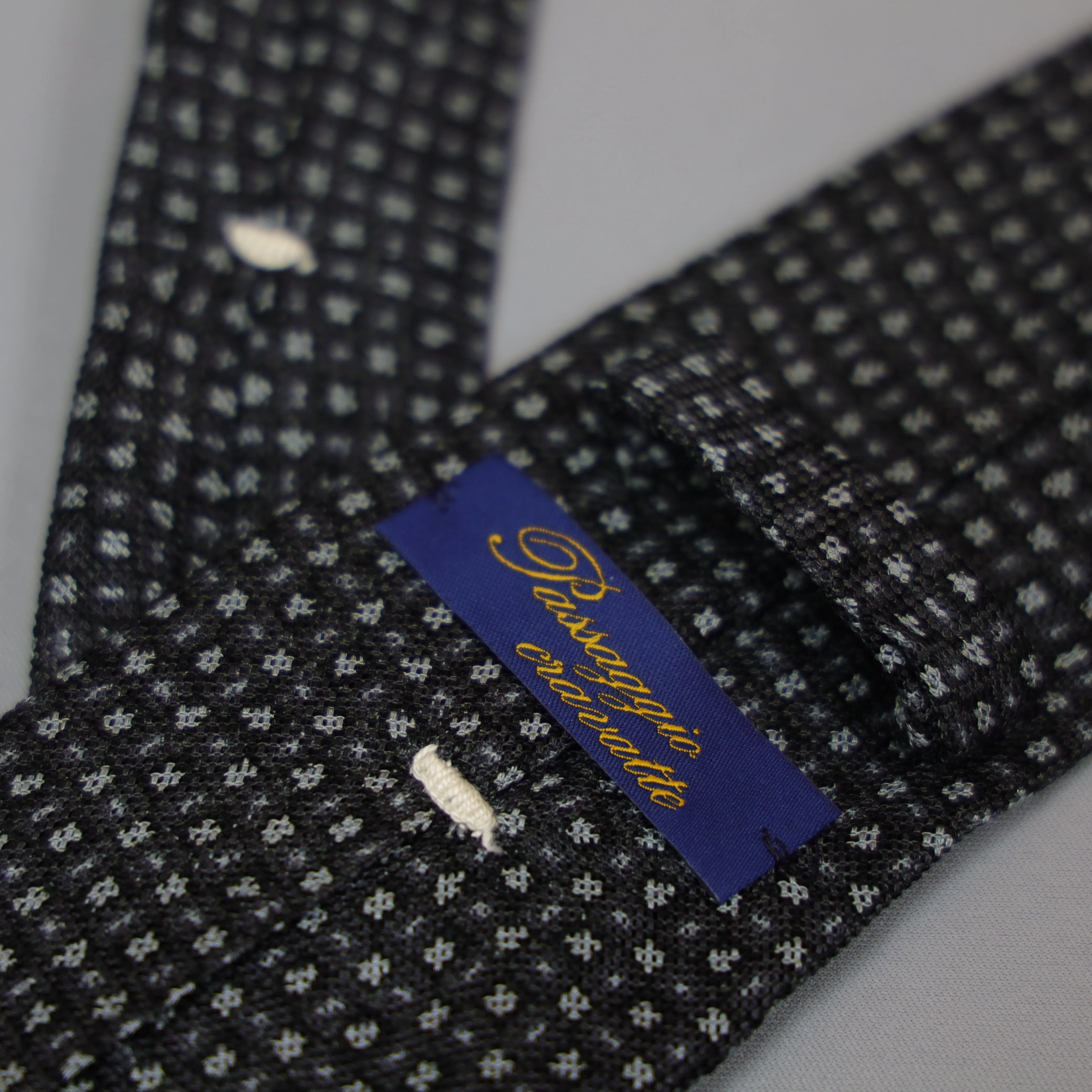 Handmade Vintage 7-Fold Tie