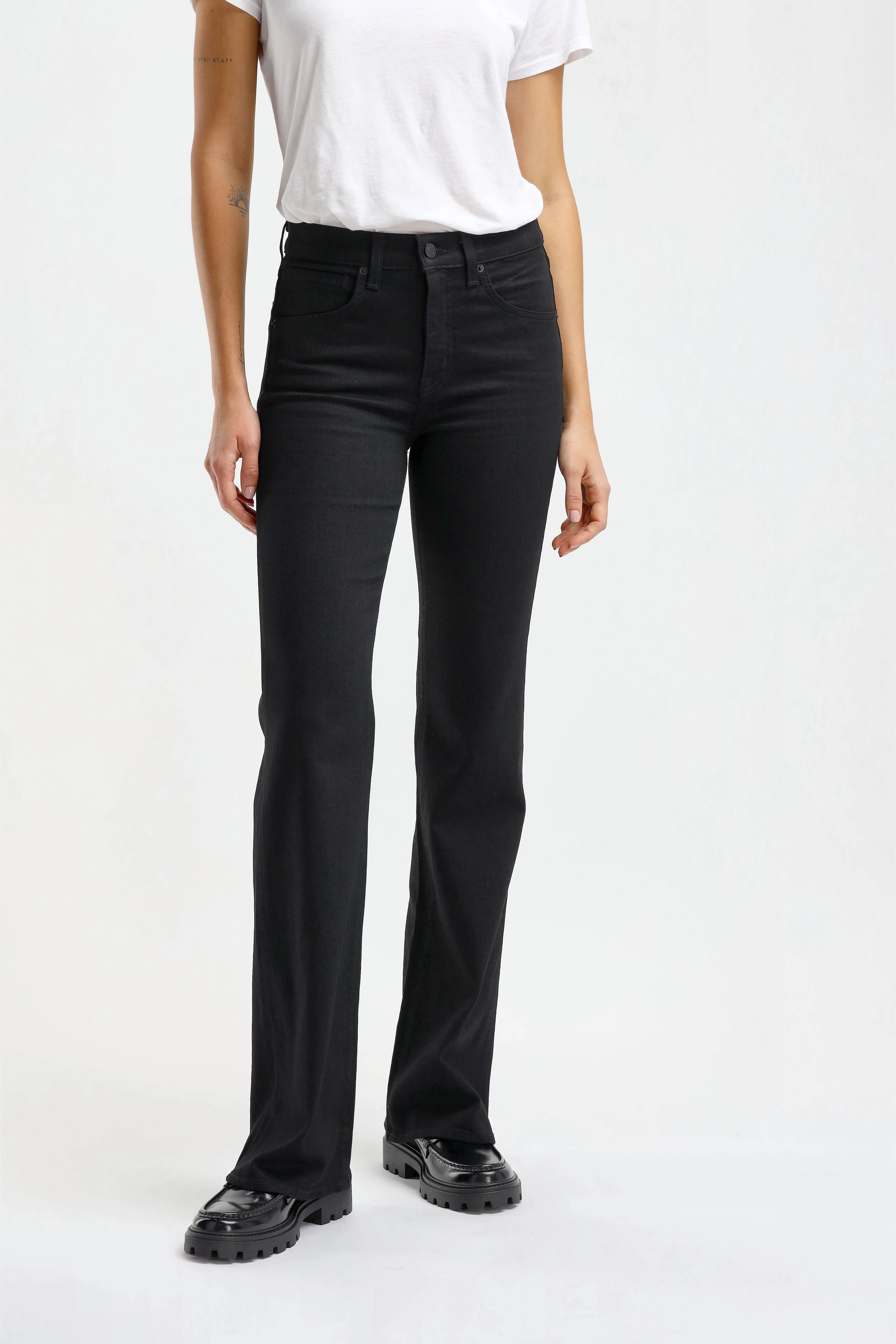 Jeans Celia in Distressed Black