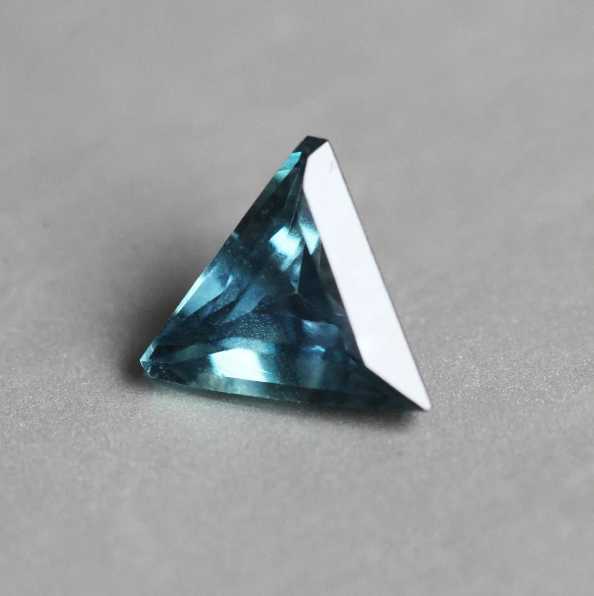 Loose 0.80 Ct Triangle Teal Sapphire