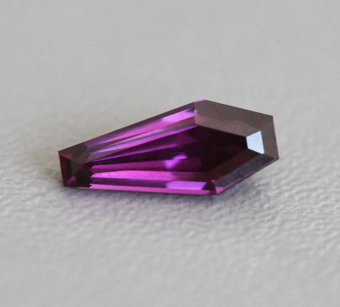 Loose 1.47 Ct Coffin Purple Sapphire