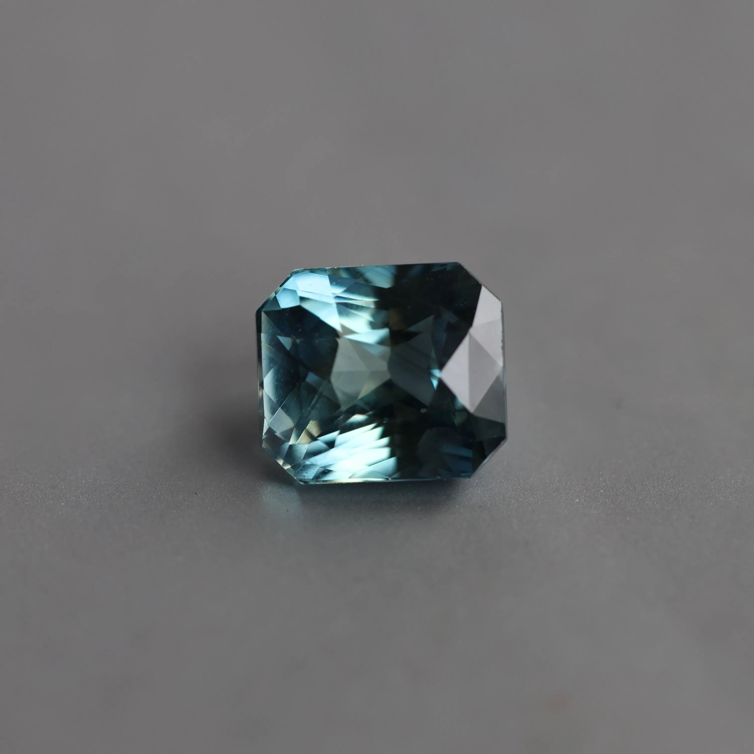 Loose 3.03 Ct Octagon Teal Sapphire