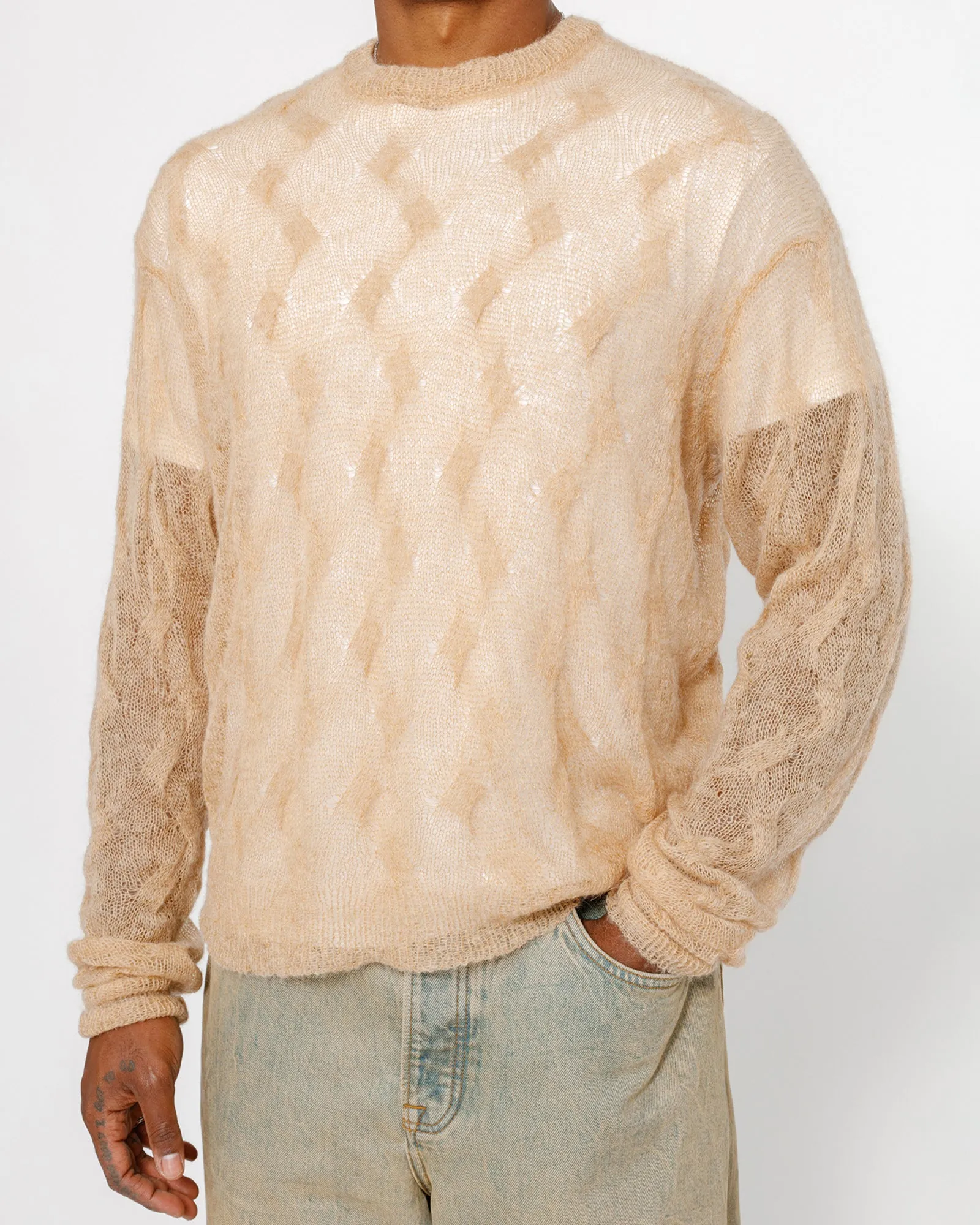 LOOSE KNIT CROSS CABLE SWEATER