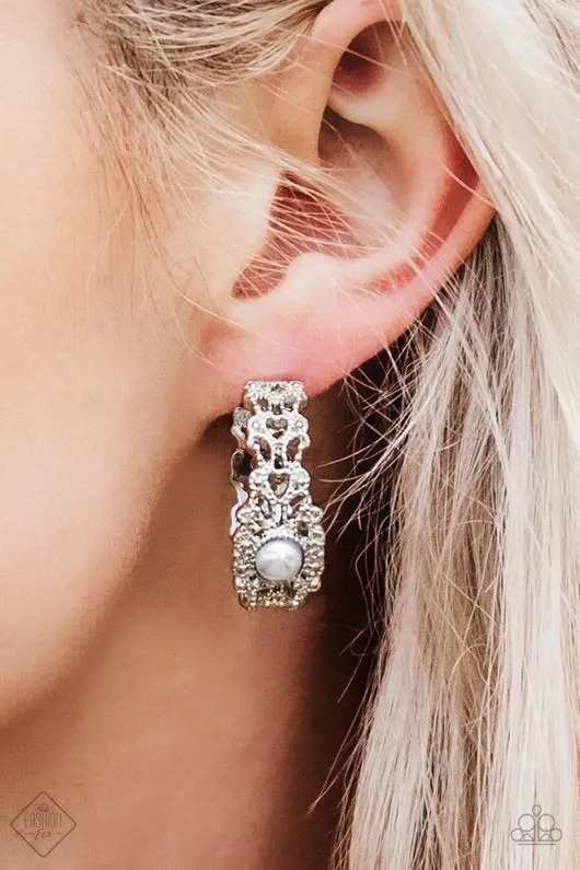 Paparazzi Accessories - Exquisite Expense #L161 - Silver Earrings