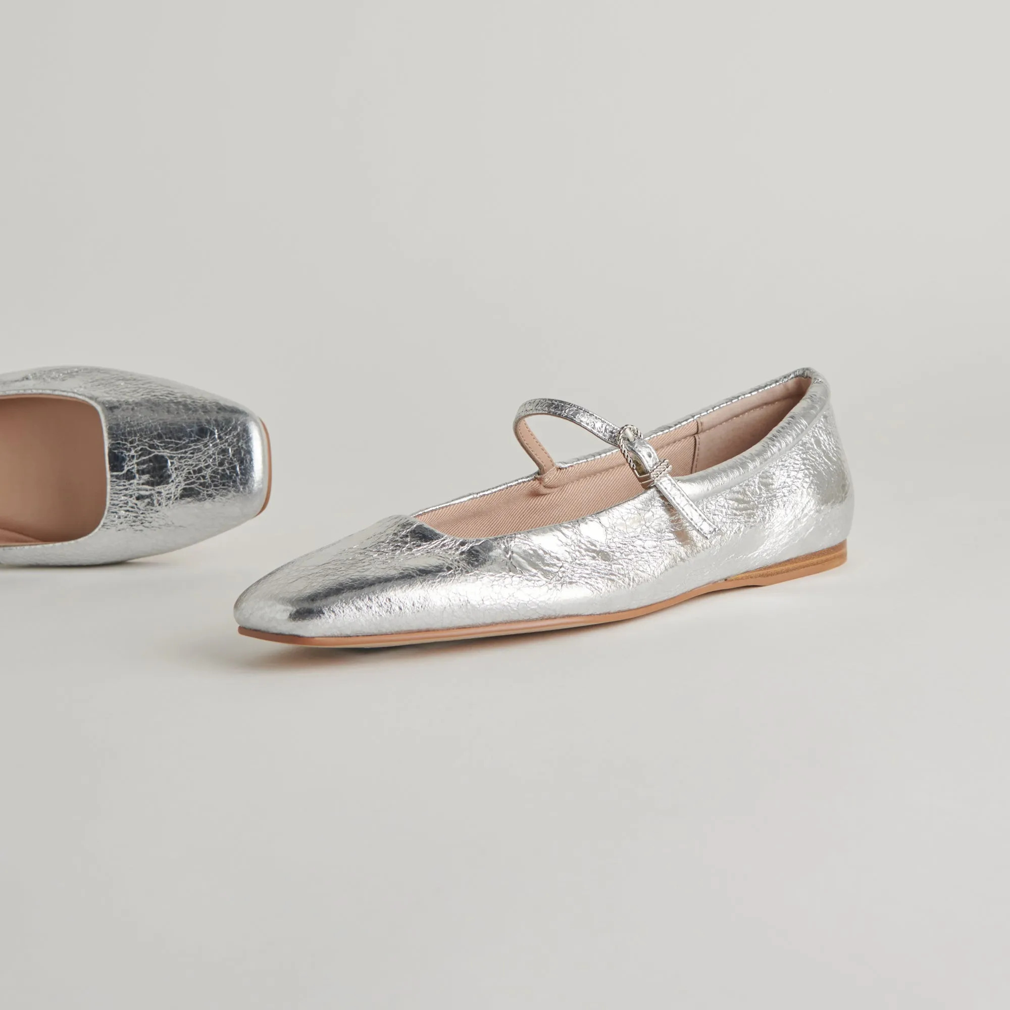 REYES BALLET FLATS SILVER DISTRESSED LEATHER