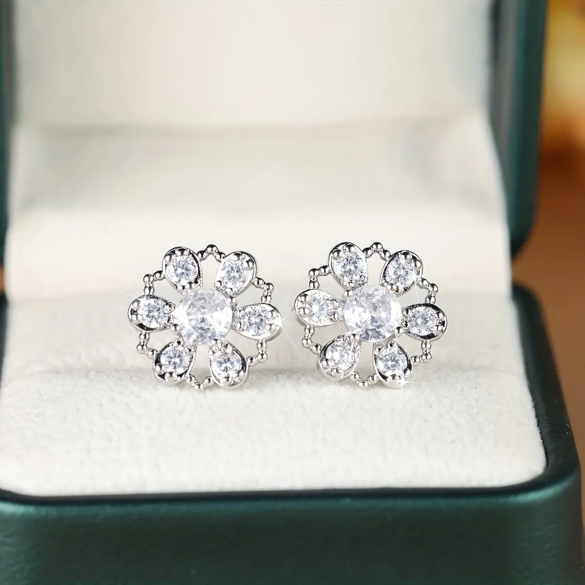 Silvery Exquisite Flower Design Shiny Zircon Decor Stud Earrings Elegant Japanese / Korean Style Copper Jewelry Trendy Female Gift