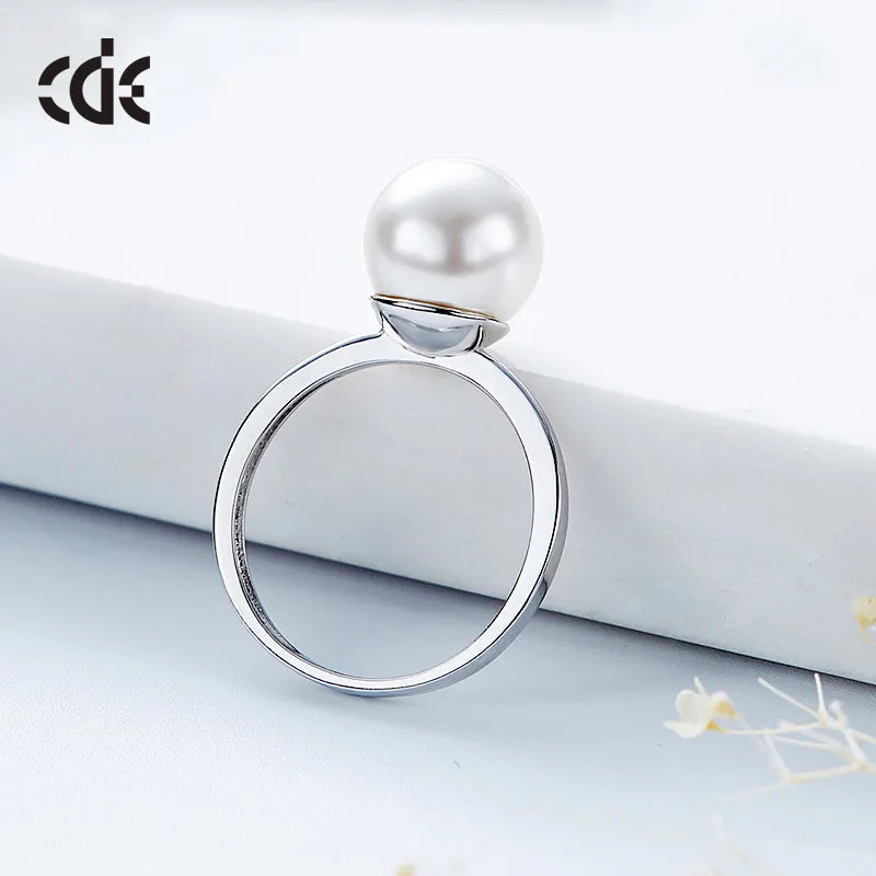 Sterling silver elegant white pearl ring