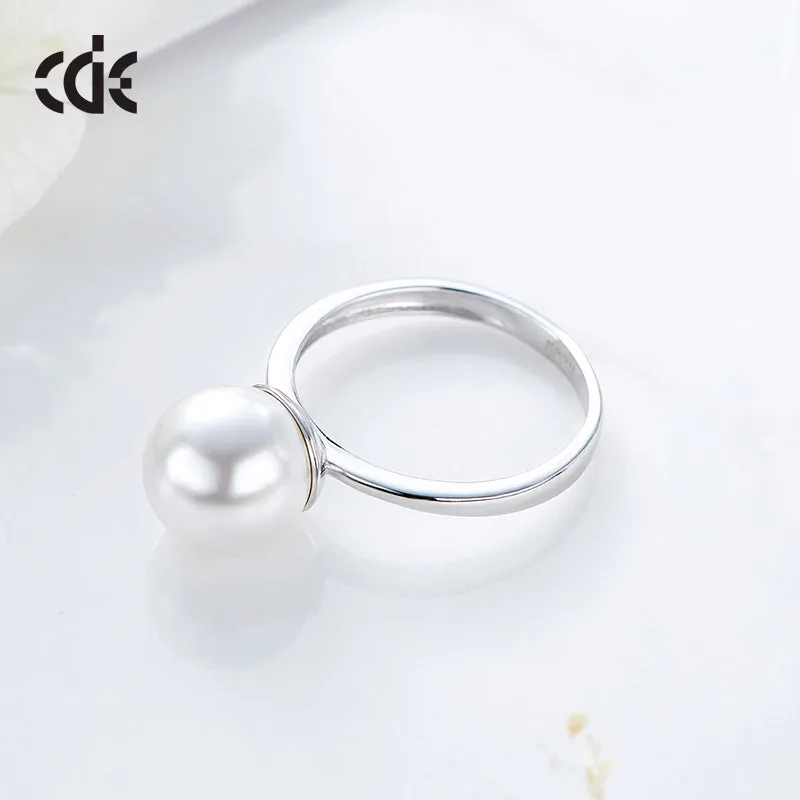 Sterling silver elegant white pearl ring