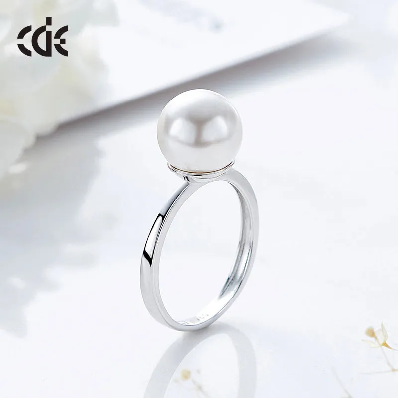 Sterling silver elegant white pearl ring