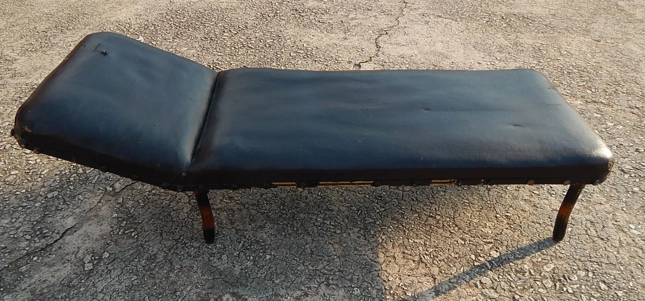 Vintage Handmade Faiting Couch