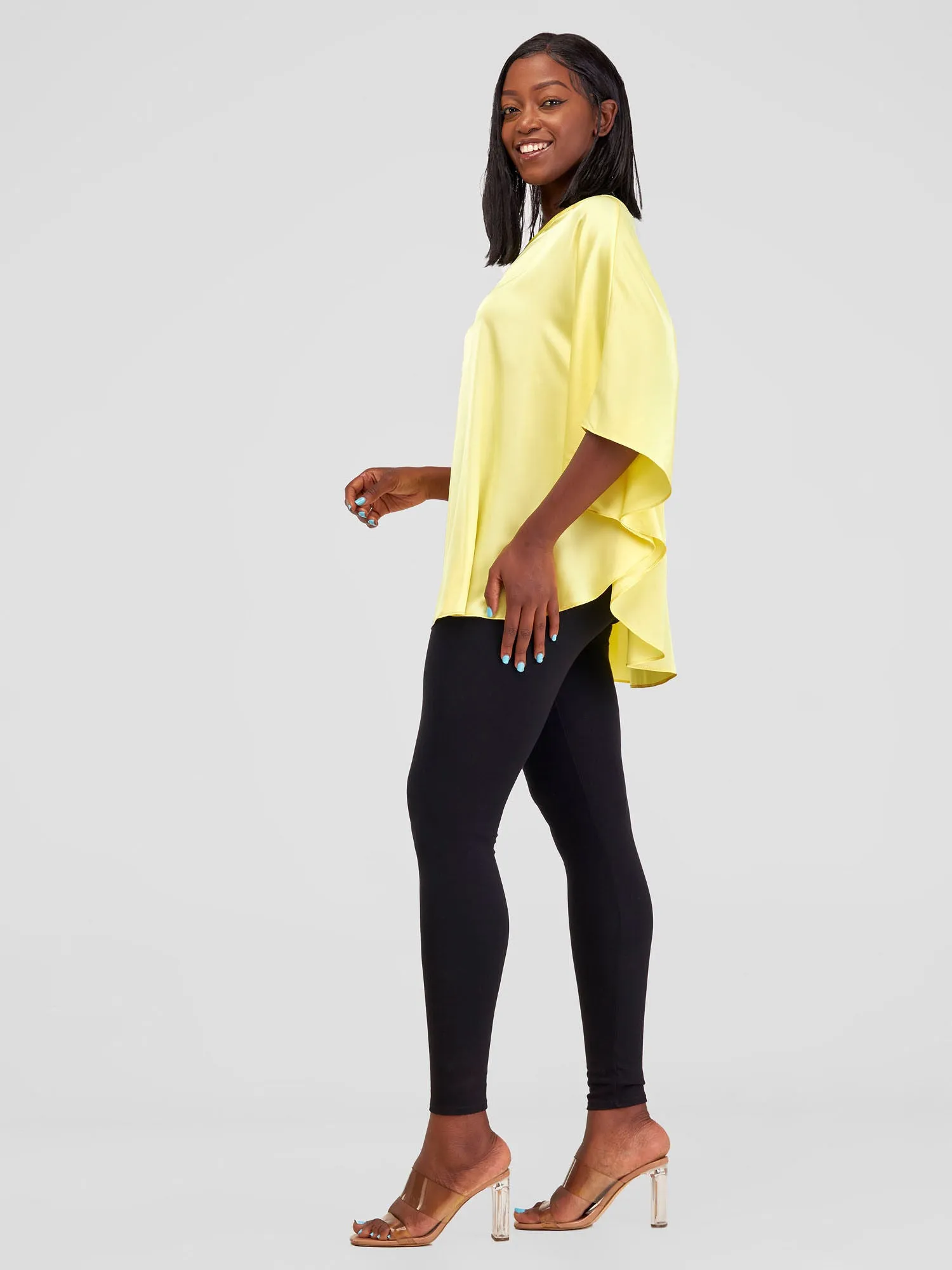 Vivo Sakari Circular Loose Top - Yellow